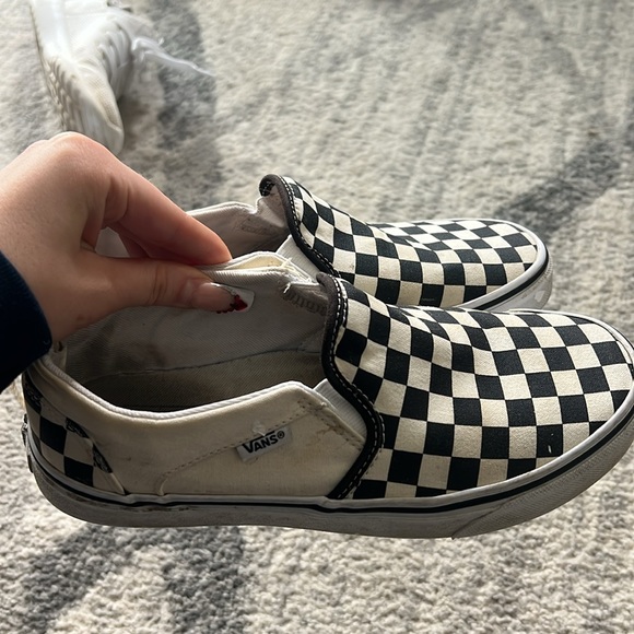 Checkered vans - Picture 2 of 3